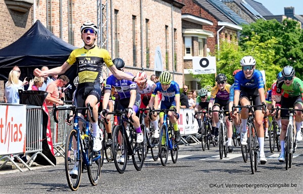 Fre Leenaers Sprint Naar Eerste Zege Van Het Seizoen In Vorselaar (foto ...